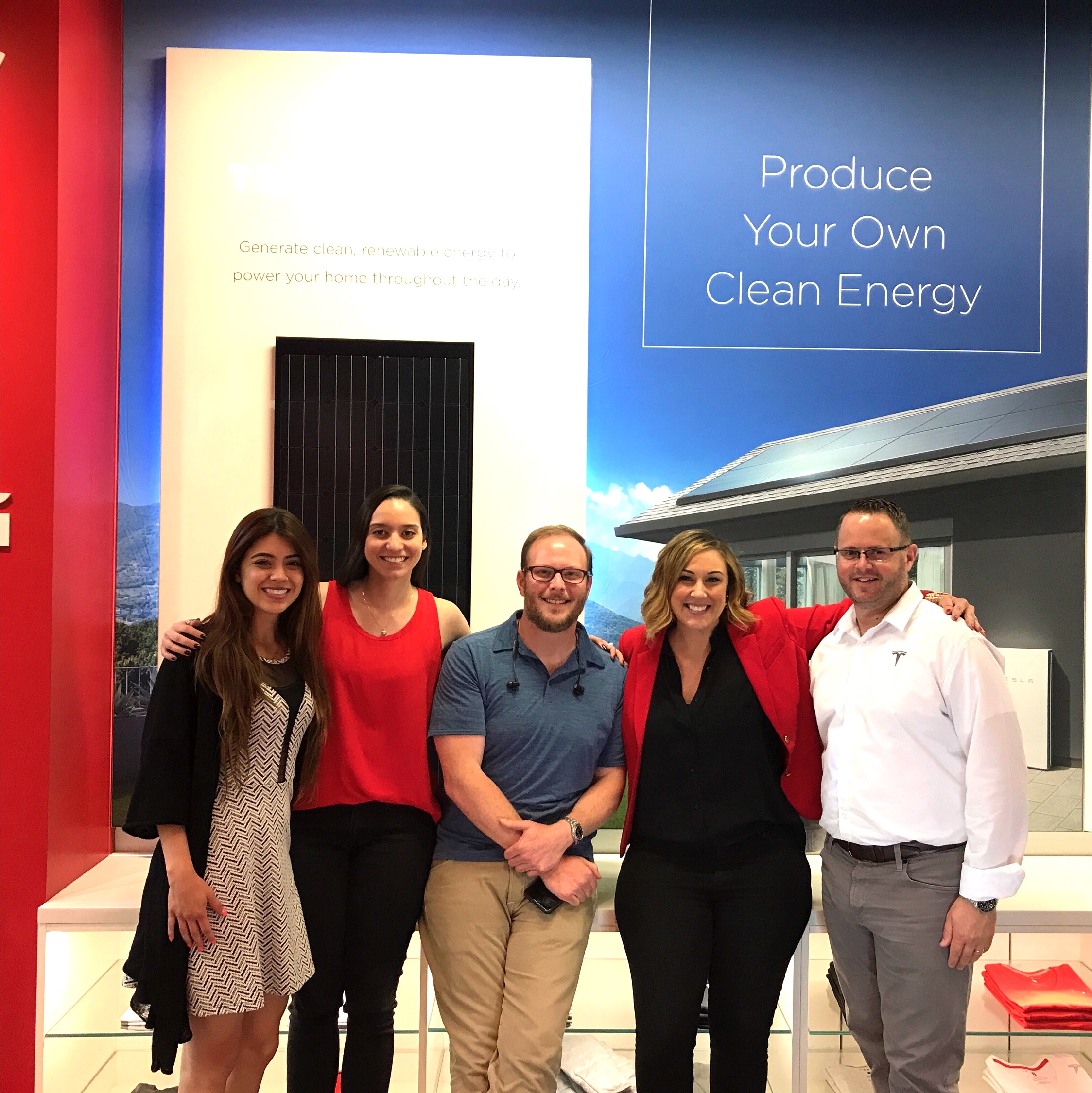 Tesla Solar retail team in store